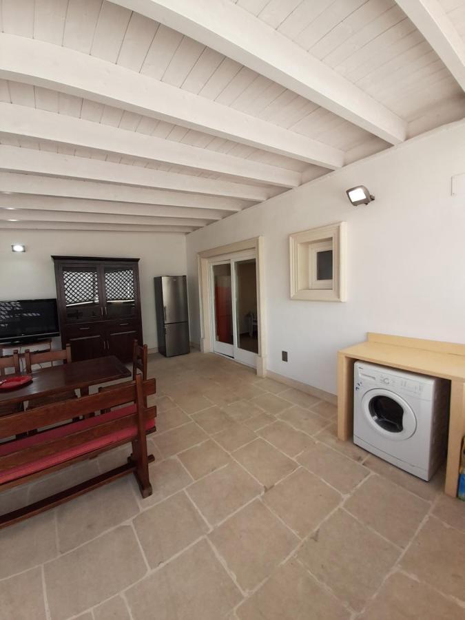 Dimora Emilia Apartment Lecce Bagian luar foto