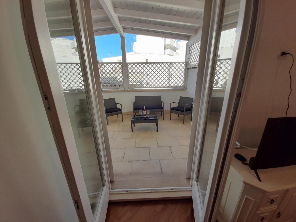 Dimora Emilia Apartment Lecce Bagian luar foto
